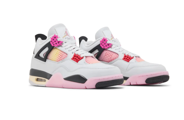Air Jordan 4 Retro Comic Sneakers