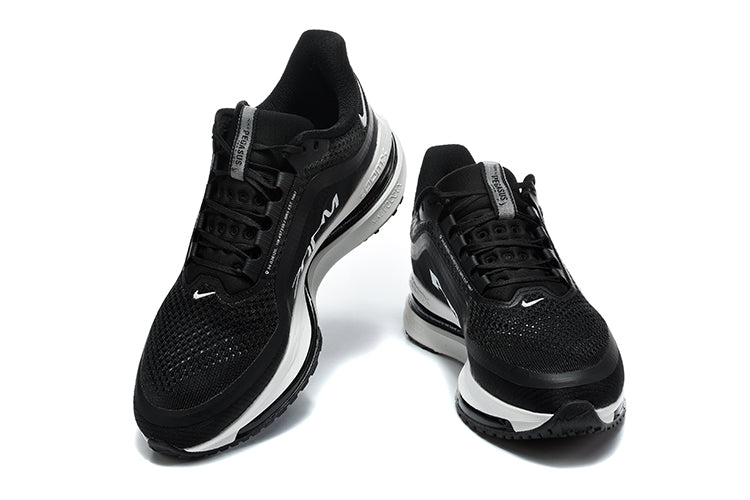 Nike Pegasus Premium Sneakers - Black & White