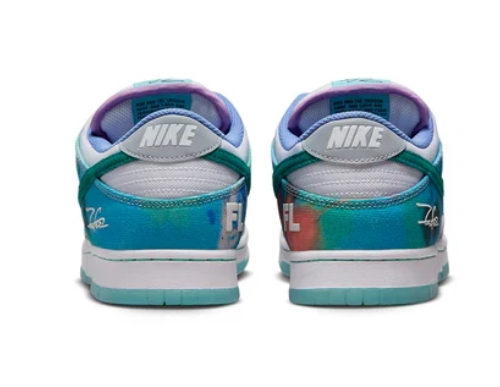 Nike SB Dunk Low Futura Laboratories Bleached Aqua