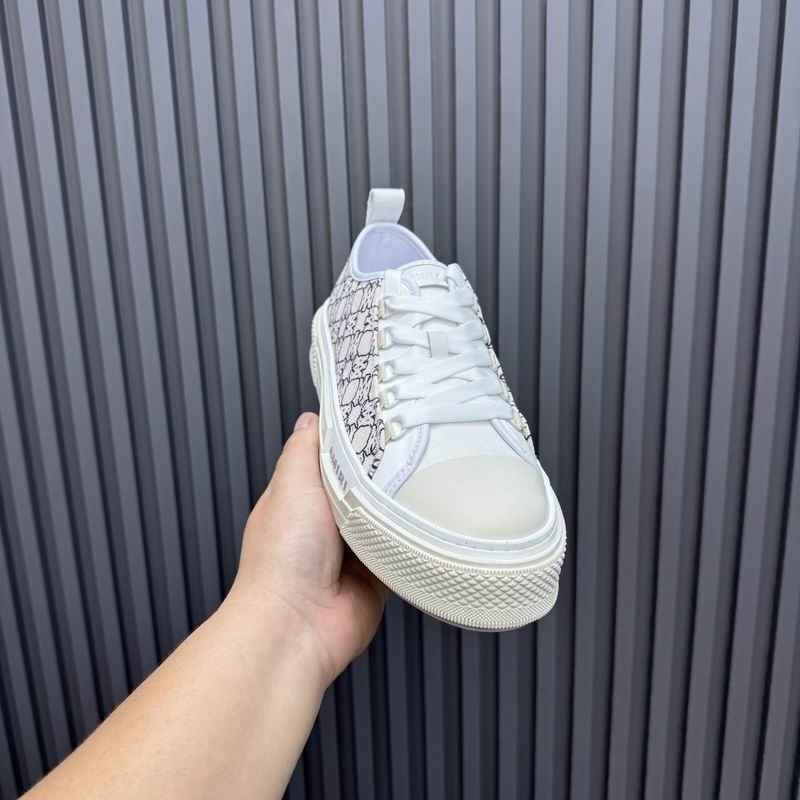 AMIRI Patterned Low-Top Sneakers – White & Black