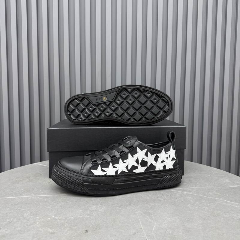 AMIRI Star Detail Low-Top Sneakers – Black & White