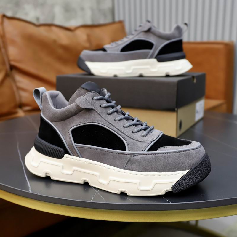 UGG Low-Top Chunky Sneakers - Grey & Black