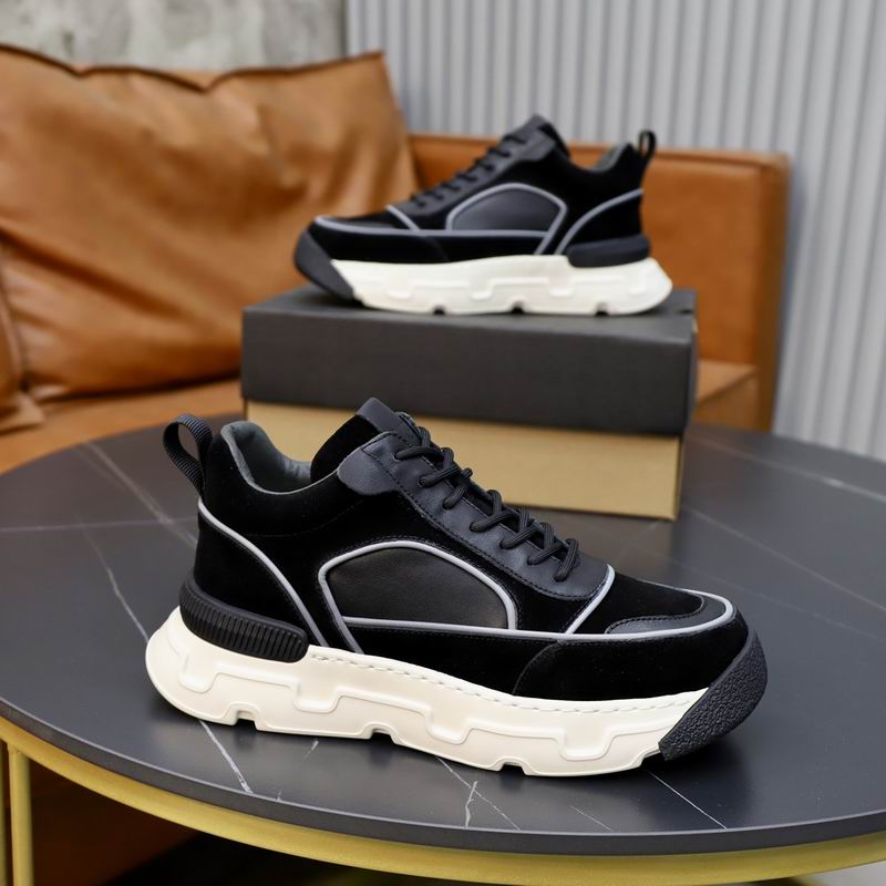 UGG Low-Top Chunky Sneakers - Black