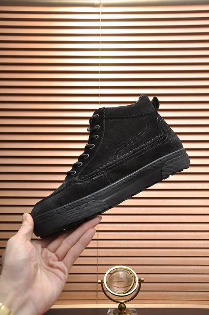 UGG High-Top Sneakers - Black Contrast Stitch