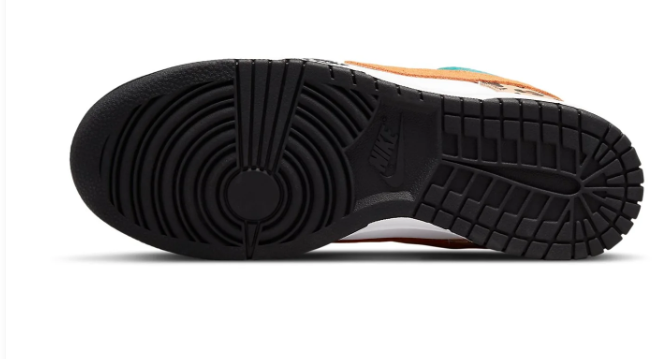 Nike Dunk Low SE Women's Sneakers – Safari Mix